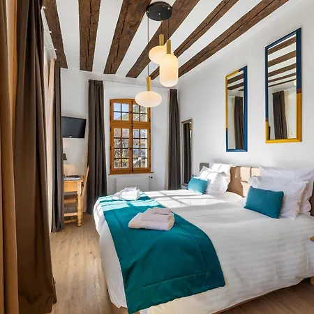 Hotel De D'ollon *