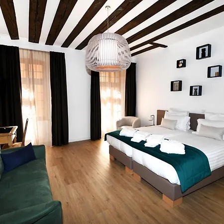 De D'ollon ホテル